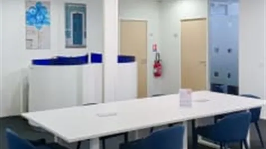 Office spaces for rent in Aix-en-Provence - photo 2