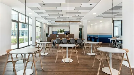 Office spaces for rent in Oldenburg - photo 3
