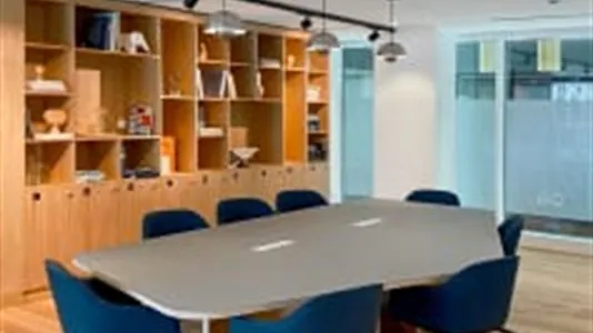 Office spaces for rent in Lille - photo 2