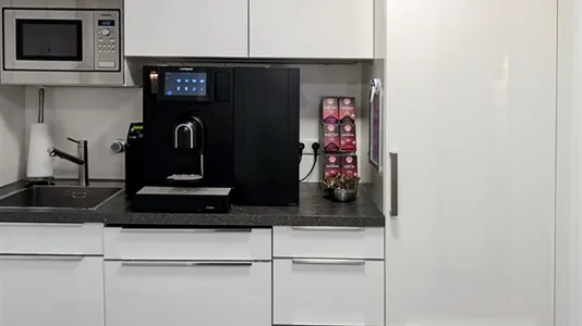 Office spaces for rent in Frankfurt Innenstadt II - photo 11