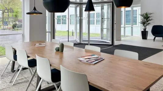 Office spaces for rent in Haarlemmermeer - photo 3