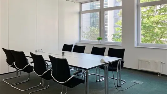 Office spaces for rent in Offenbach - photo 2