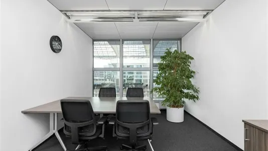 Office spaces for rent in Freising - photo 3