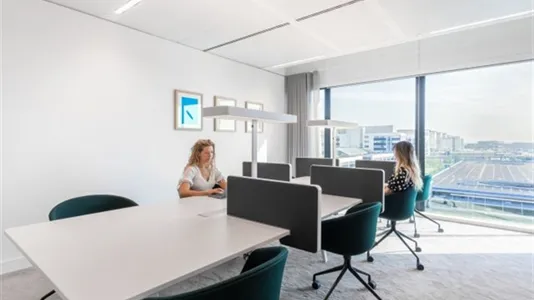 Office spaces for rent in Haarlemmermeer - photo 2