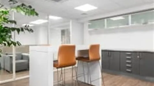 Office spaces for rent in Paris 10ème arrondissement - photo 2