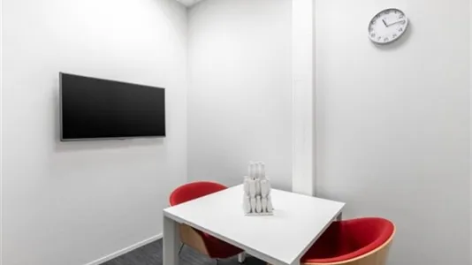 Office spaces for rent in Haarlemmermeer - photo 3