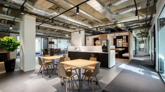 Office spaces for rent in Amsterdam Zuideramstel - photo 2