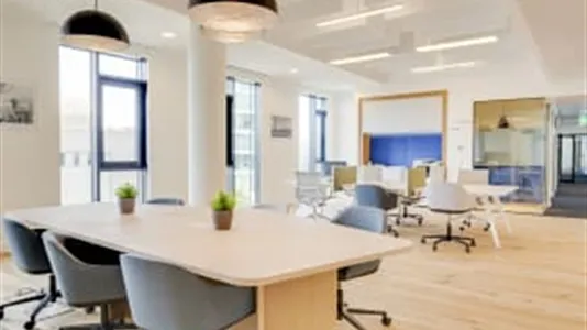 Office spaces for rent in Lyon - photo 3