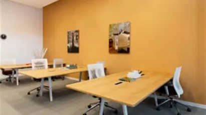 Office space for rent in Rouen, Normandie