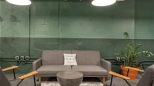 Office spaces for rent in Antony - photo 2