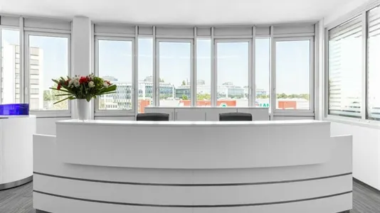 Office spaces for rent in Unterföhring - photo 2