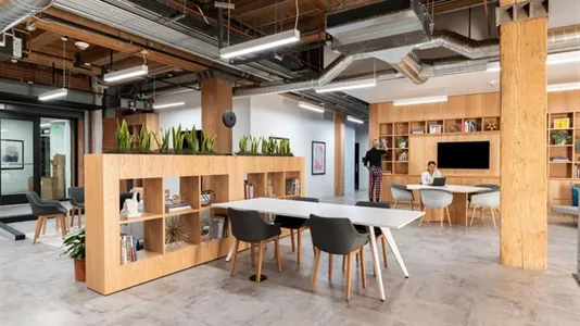 Office spaces for rent in Dusseldorf - photo 2