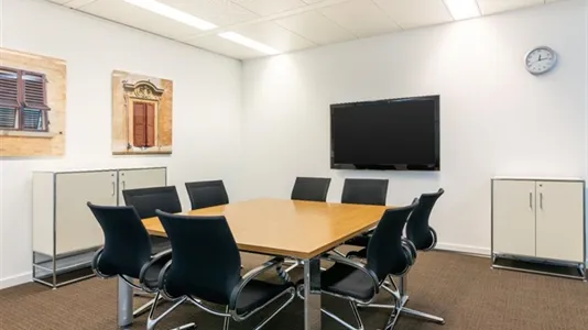 Office spaces for rent in Frankfurt Innenstadt II - photo 3