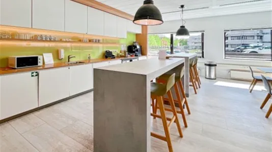 Office spaces for rent in Amstelveen - photo 2