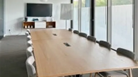 Office spaces for rent in Marseille 8ème arrondissement - photo 2