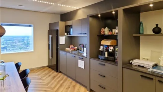 Office spaces for rent in Rotterdam Centrum - photo 2