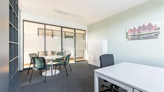 Office spaces for rent in Lubeck - photo 1