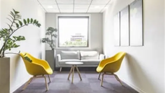 Office spaces for rent in Toulouse - photo 1