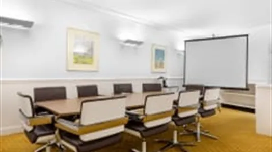Office spaces for rent in Paris 8ème arrondissement - photo 2