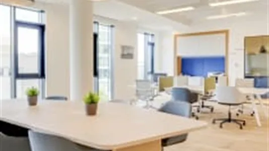 Office spaces for rent in Lyon - photo 2