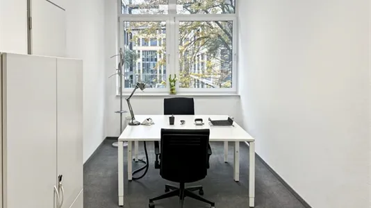 Office spaces for rent in Offenbach - photo 2