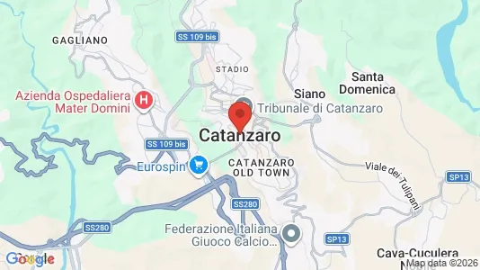 Bedrijfsruimtes te huur i Catanzaro - Foto uit Google Street View